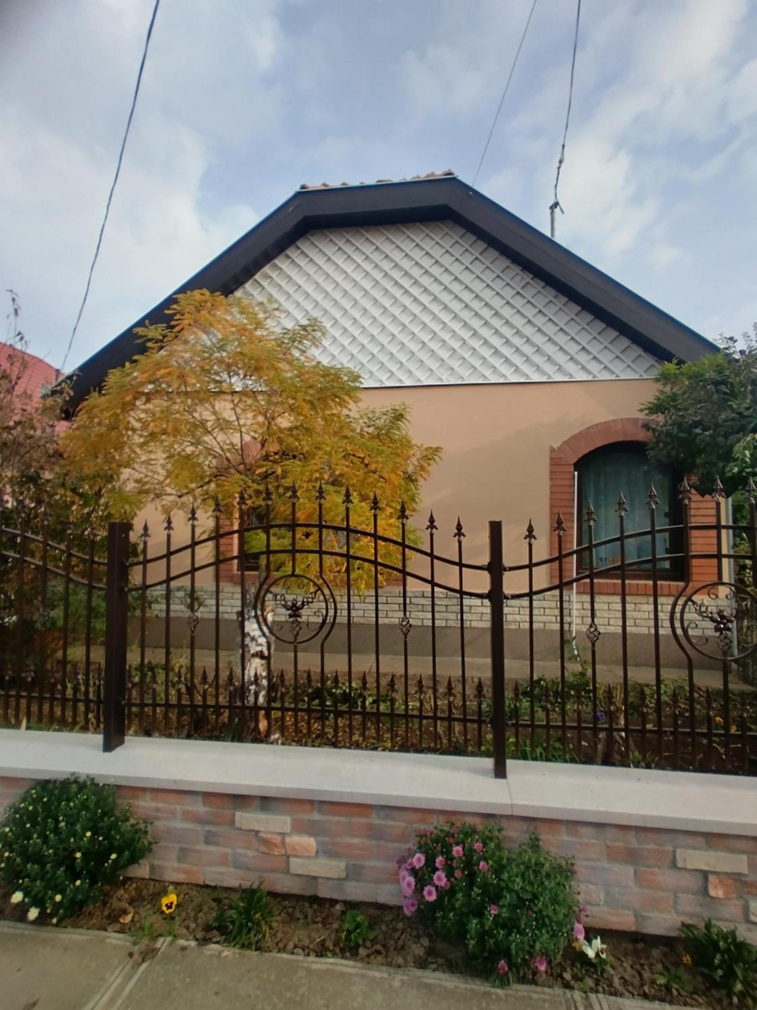Bundik Vendeghaz Hotel Berettyoujfalu Exterior photo